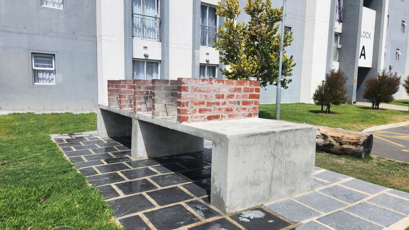 2 Bedroom Property for Sale in Glenhaven Western Cape